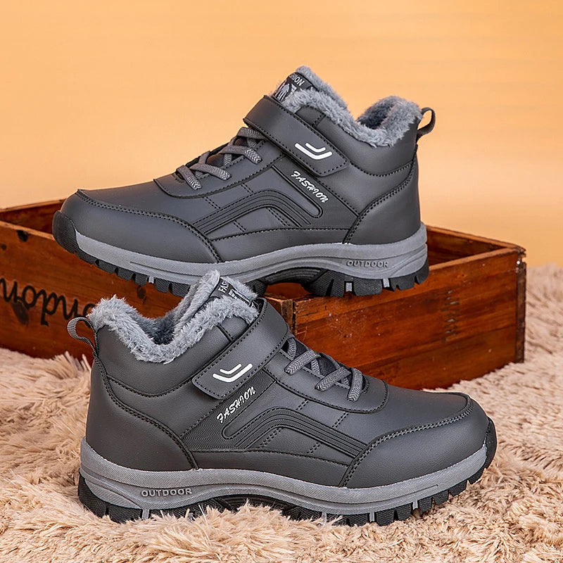 Herren Winterstiefel – Wasserdichte PU-Leder Schneestiefel | Gefütterte Rutschfeste Hohe Arbeits- & Freizeitschuhe Kaufschwan®