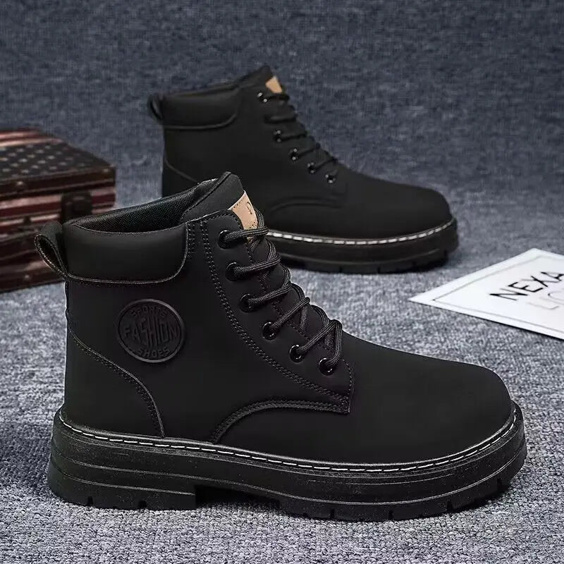Herren Herbst-Stiefel – Modische Hohe Motorrad-Lederschuhe | Bequeme Outdoor-Schnürstiefel für Freizeit & Alltag Kaufschwan® Mattschwarz 39