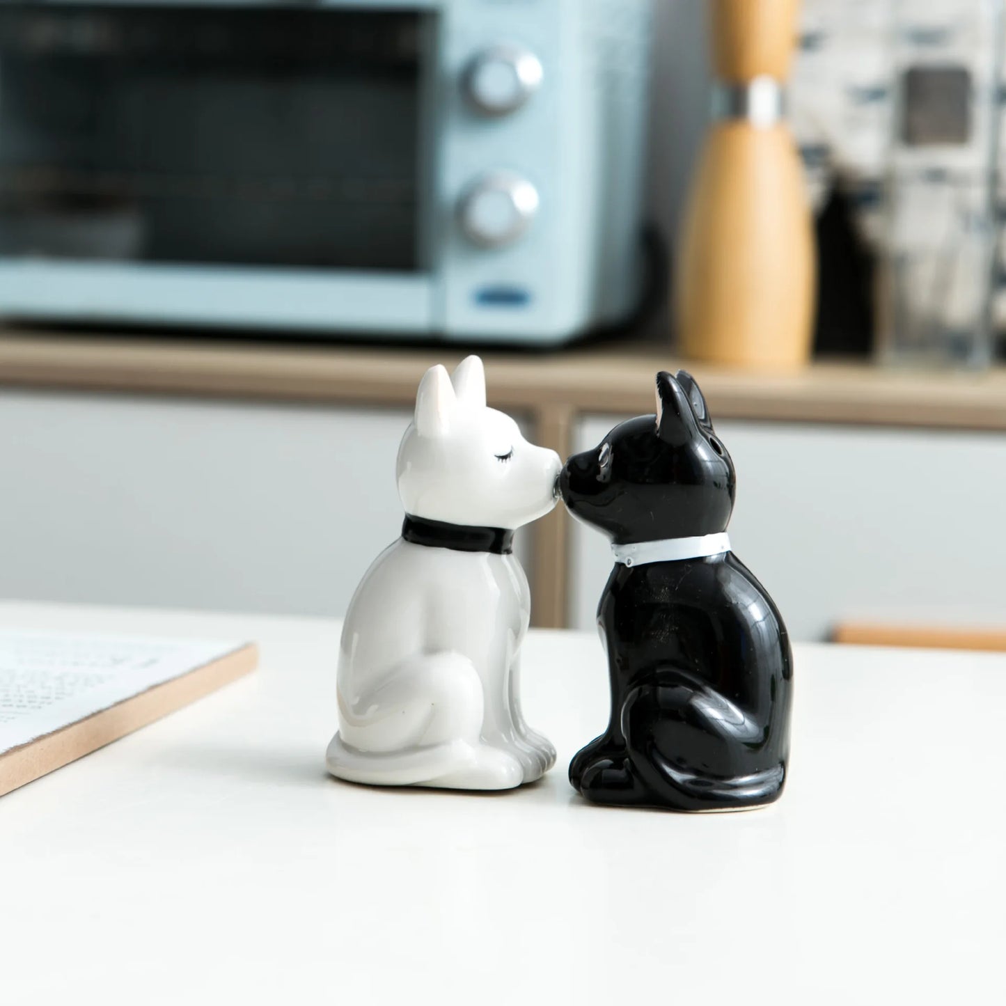 2er Set Salz- & Pfefferstreuer Hundform – Keramik Gewürzstreuer | Niedliche Küchen Dekoration & Geschenkidee Kaufschwan®