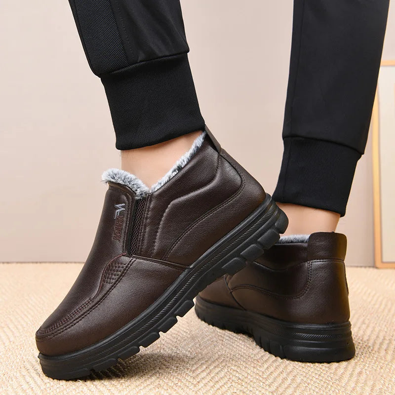 Herren Winterstiefel aus Leder – Wasserdicht & Rutschfest | Gefütterte Warme Baumwoll-Stiefeletten für Arbeit & Outdoor Kaufschwan®