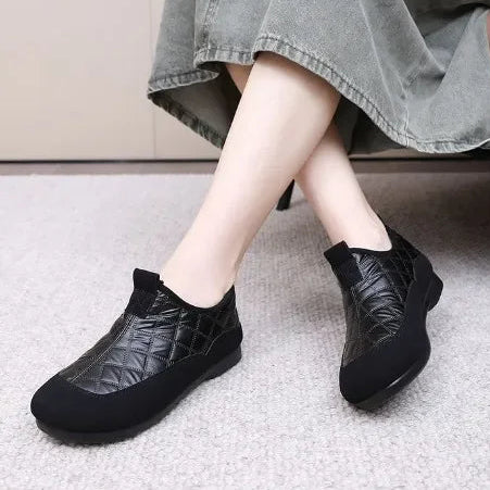 Damen Winter Schneestiefel – Wasserdicht & Rutschfest | Warme Kunstfell Gefütterte Baumwollschuhe im Koreanischen Stil
