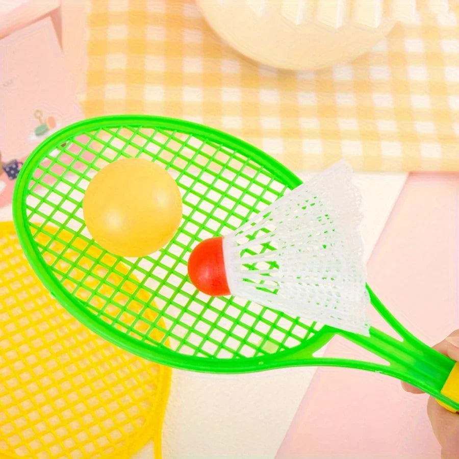 4 Stück Mini Badminton & Tischtennis Set – Interaktives Plastik Schlägerset mit 2 Bällen | Spaßiges Bewegungsspiel für Kinder Kaufschwan®