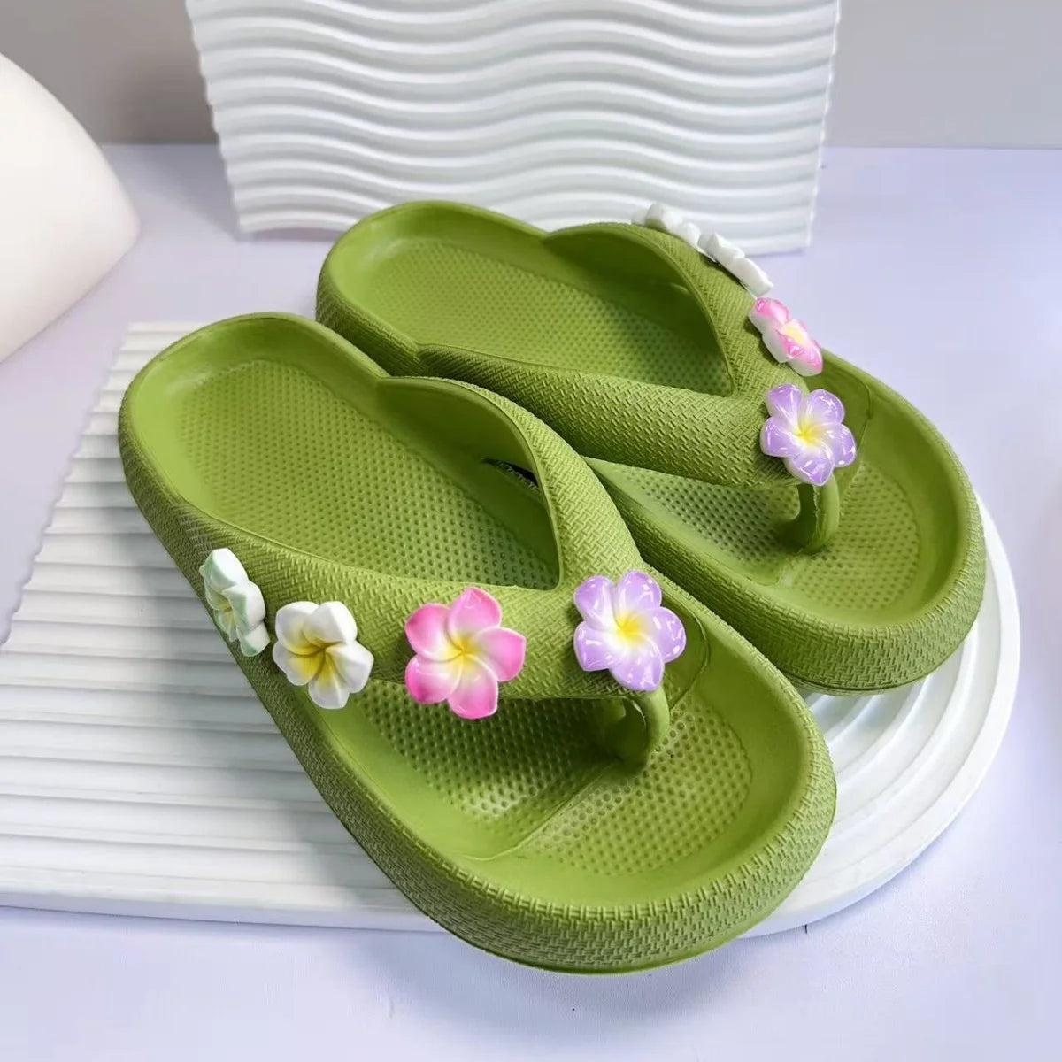 Damen Süße Bunte Ei-Blumen Flip-Flops | Sommer-Sandalen | Strand, Party & Freizeit Hausschuhe Kaufschwan®