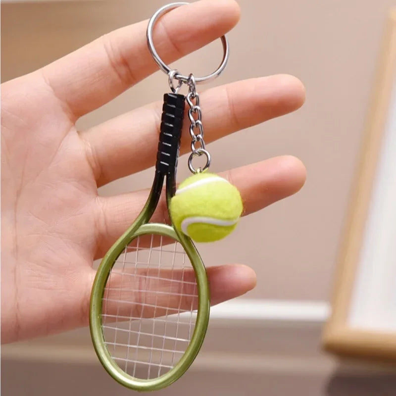 1 Stück Mini Tennis Schläger Schlüsselanhänger – Süßer Sport Schlüsselring | Geschenk für Tennisfans & Sportliebhaber Kaufschwan® Grün