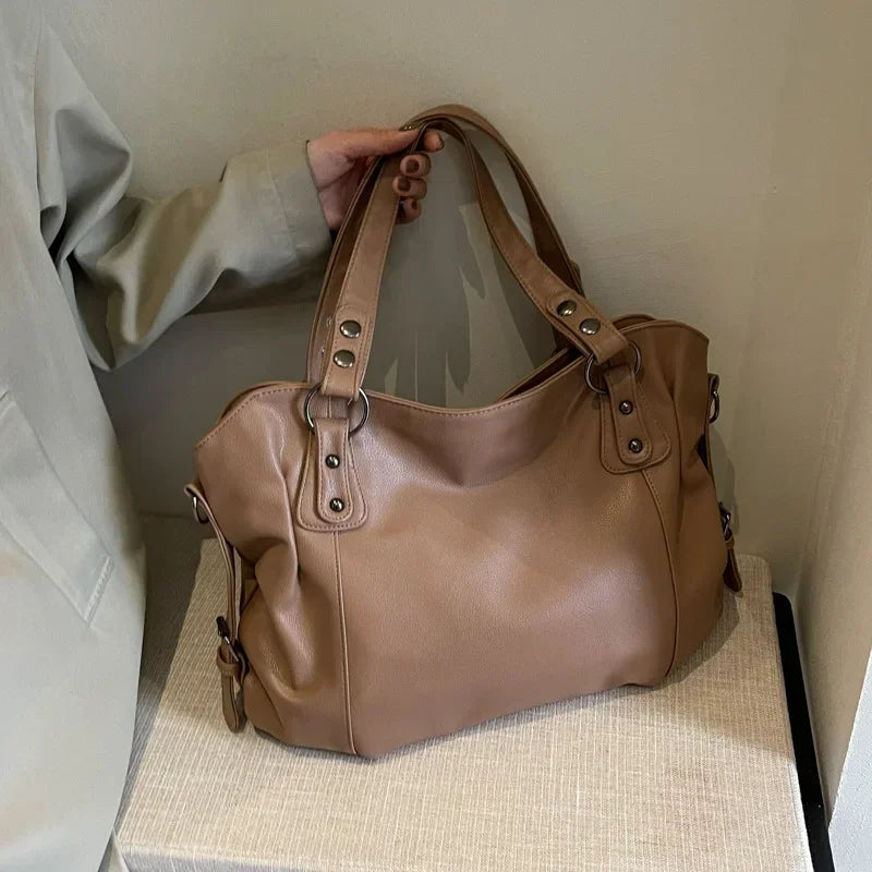 Damen Schultertasche – Hochwertige Kunstleder Handtasche mit Kontrastfarben | Weiches Innenfach & Reißverschluss