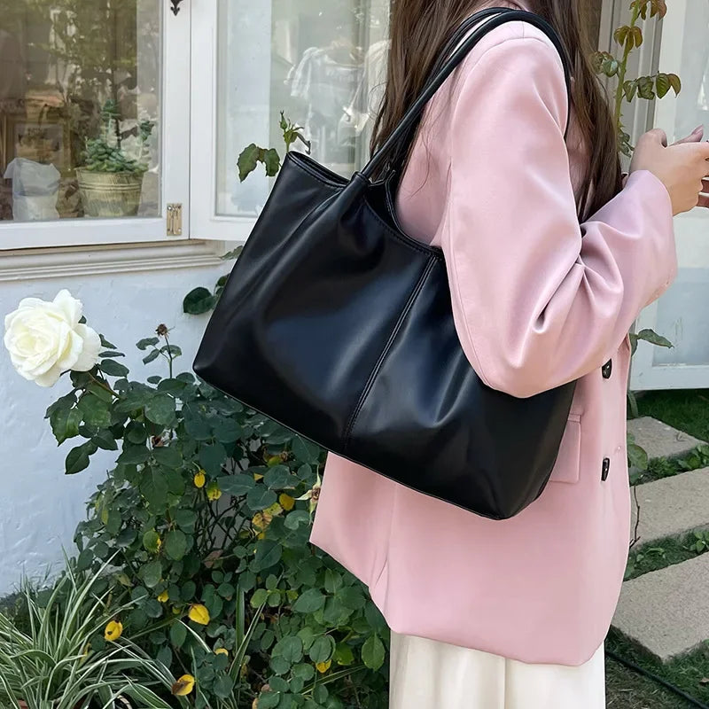 Schlichte Weiße Schultertasche – Damen Kunstleder Underarm Tote | Große Kapazität Handtasche für Schule, Studium & Shopping Kaufschwan®