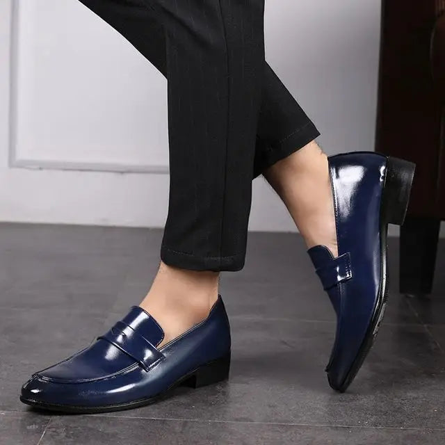 Herren Business-Loafer mit Spitze – Elegante Slip-On Lederschuhe | Formelle Freizeitschuhe für Frühjahr & Herbst im Sale Kaufschwan®