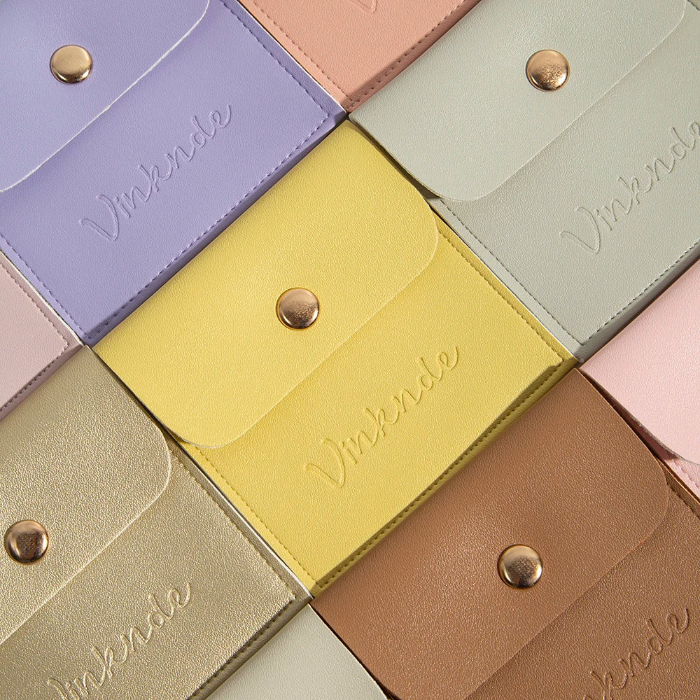 50 Stück Personalisierte PU-Leder Schmuckbeutel – Mit Druckknopfverschluss | Logo-Druck für Ohrringe, Ringe, Broschen & Geschenke