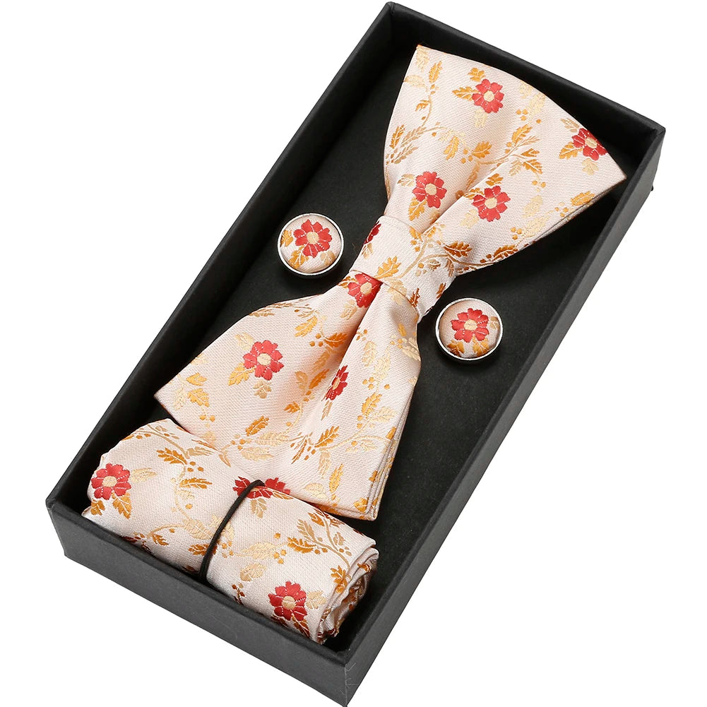 Herren Fliegen-Set mit Blumen-Paisley-Muster – 3-teiliges Geschenkset mit Fliege, Einstecktuch & Manschettenknöpfen | Elegantes Accessoire für Hochzeit & Business