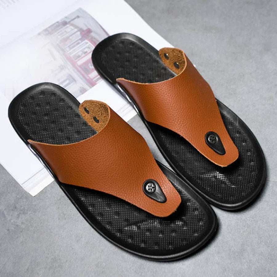 Herren Sommer Hausschuhe | Bequeme Braune Flip-Flops | Rutschfeste Strandsandalen & Badeschuhe Kaufschwan®