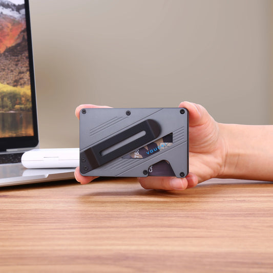 Kartenhalter als moderne Alternative zur Geldbörse – kompakt, sicher und minimalistisch