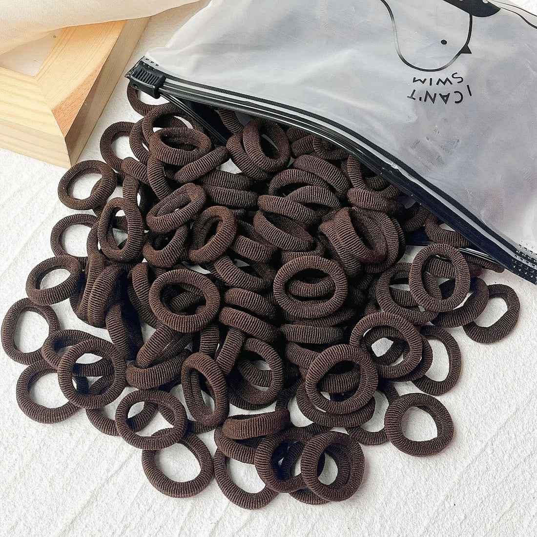 Haargummis – das unverzichtbare Accessoire für Styling und Haarpflege