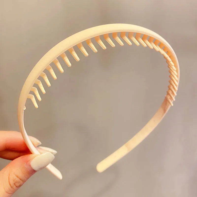 Bunte Haarreifen mit mattem Finish & Zähnchen – Schlichte, rutschfeste Haarbänder für Damen | Outdoor Haaraccessoire Kaufschwan® Beige