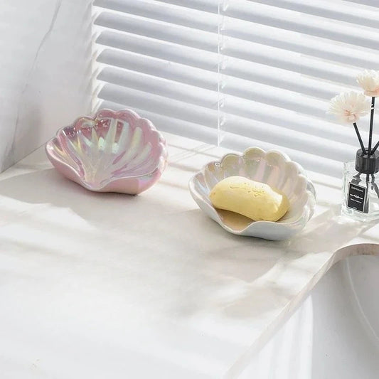 Muschelförmige Keramik Seifenschale – Kreativer Seifenhalter mit Abfluss für Badezimmer, Waschbecken oder Schreibtisch Kaufschwan®