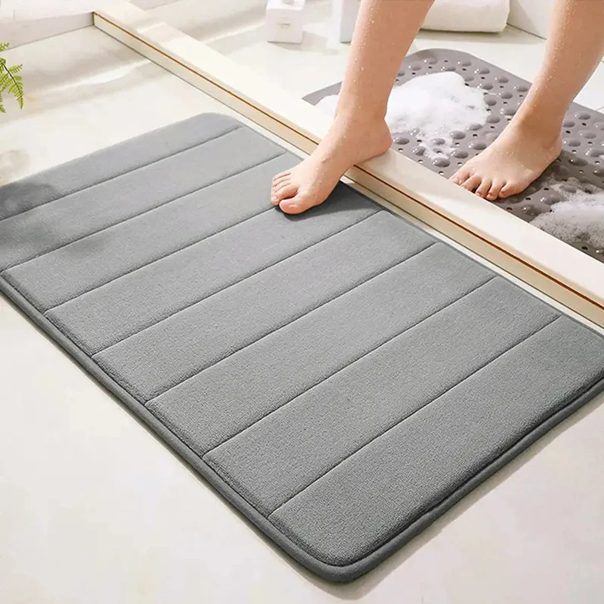 Superabsorbierende Memory-Schaum Badematte – Weicher Badezimmerteppich für Toilette, Dusche, Schlafzimmer oder Boden Kaufschwan®