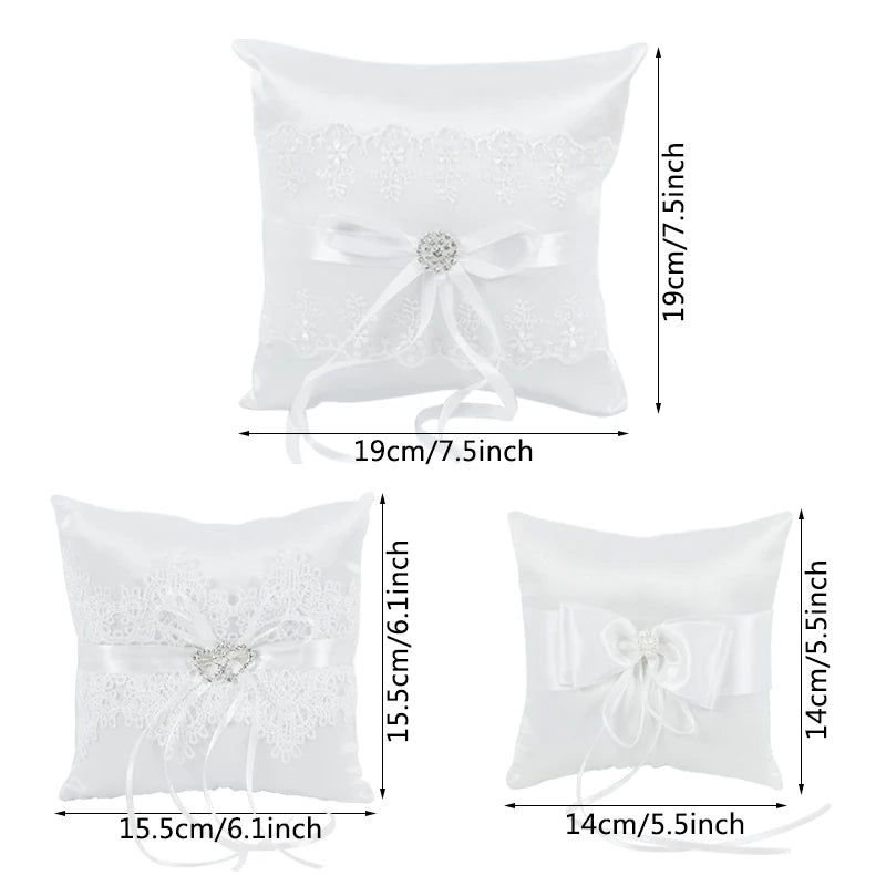 Ringkissen mit Schleife und Perlen – Elegantes Weißes Hochzeitskissen Kaufschwan®