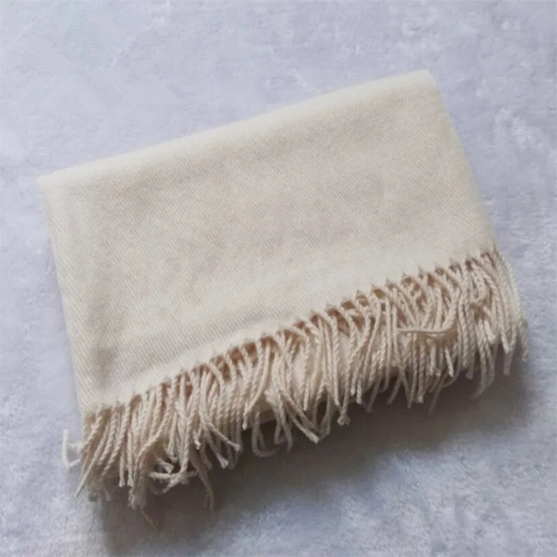 Herbst & Winter Einfarbiger Kaschmir-Imitat Schal | Dickes Lang-Tassel Umschlagtuch für Herren & Damen – Warmer Monochrom Schal Kaufschwan®