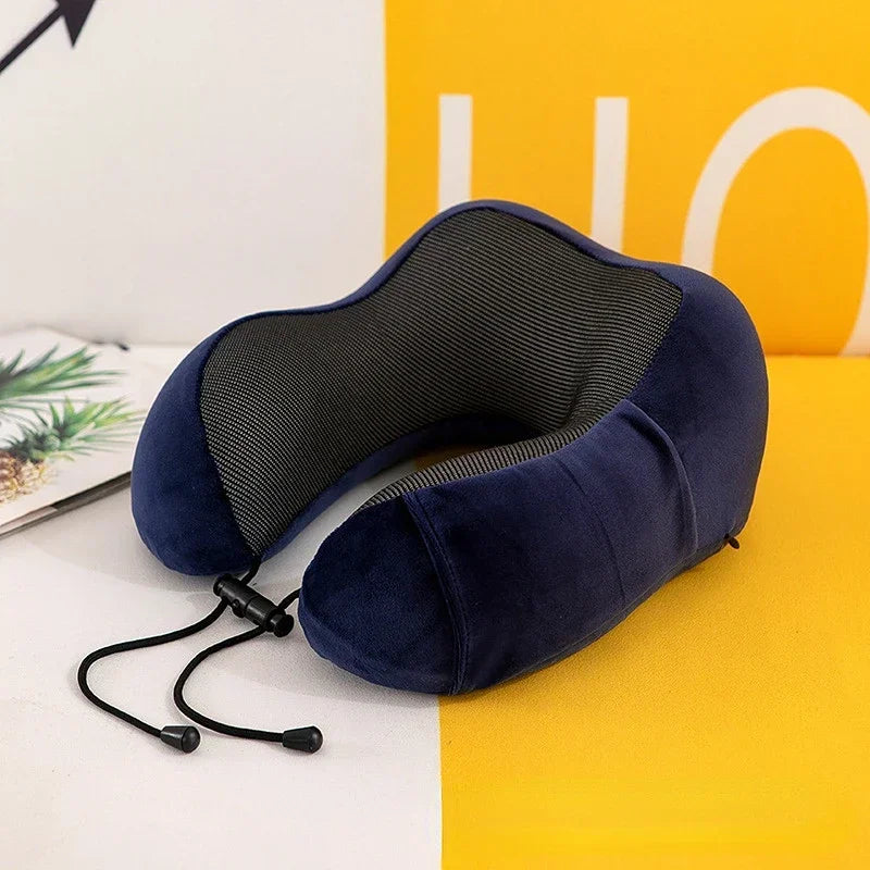 U Förmiges Memory Foam Nackenkissen – Weiches Reisekissen für Flugzeug und Nackenstütze Kaufschwan®
