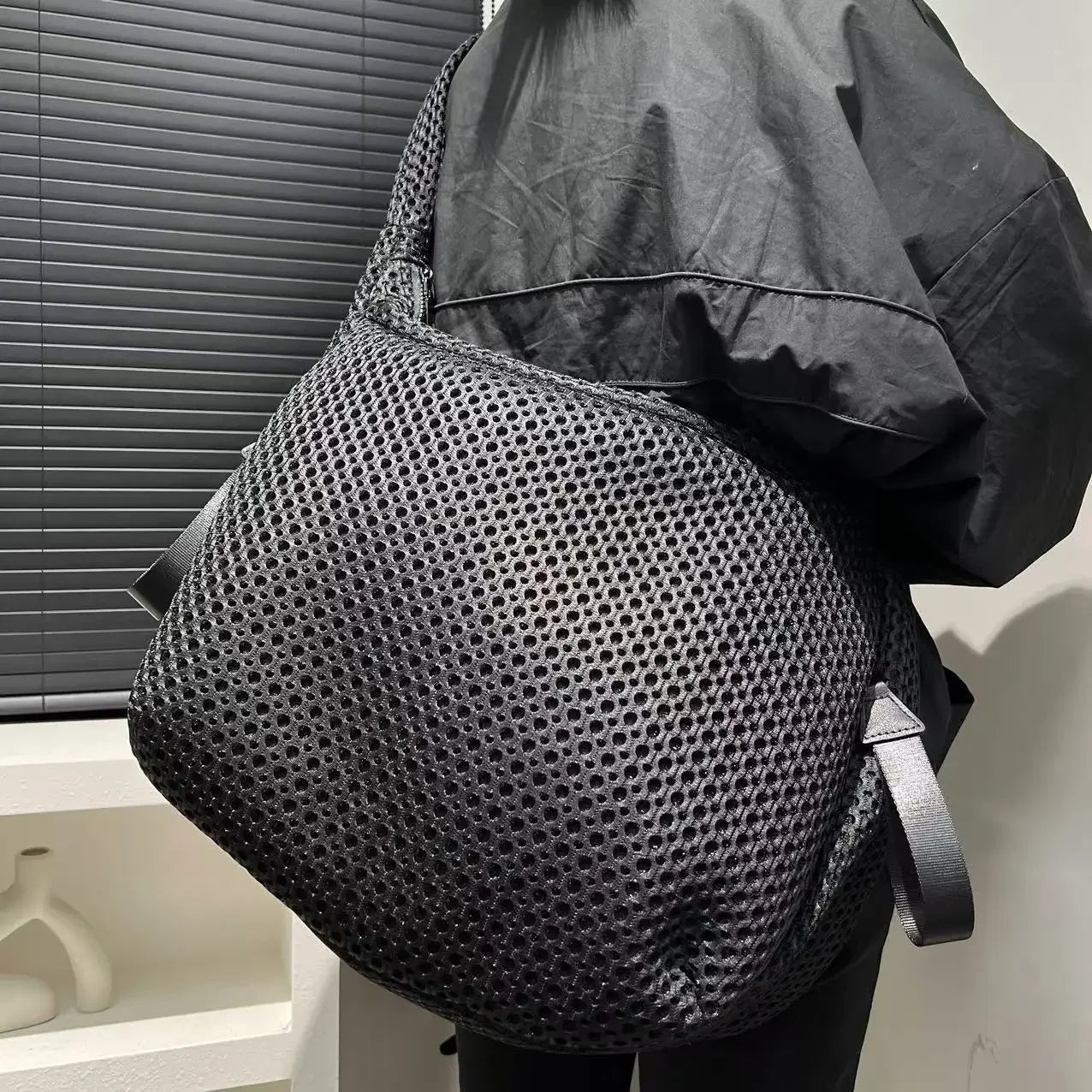 Damen Modische Mesh Nylon Umhängetasche – Leichte Schultertasche mit Großer Kapazität & Trendigem Nahtdesign Kaufschwan®