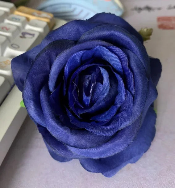 8CM Künstliche Rosen – Plastik Juana Blumenstrauß für Valentinstag, Hochzeit, Wohnzimmer & Esstisch Dekoration Kaufschwan® Königsblau