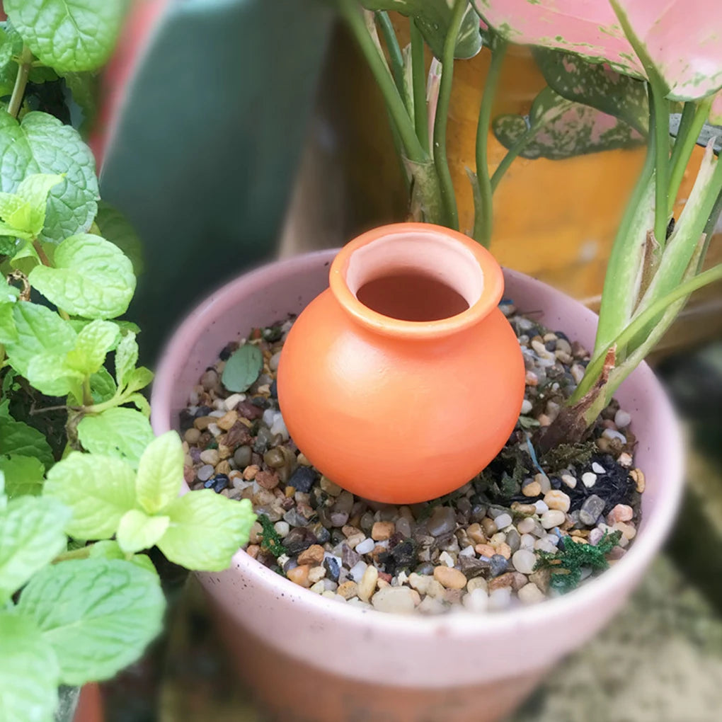 4 Stück Keramik Bewässerungsgeräte – Modernes Automatisches Tropfbewässerungssystem | Weinflaschen-Bewässerungskegel für Innen- & Außenpflanzen