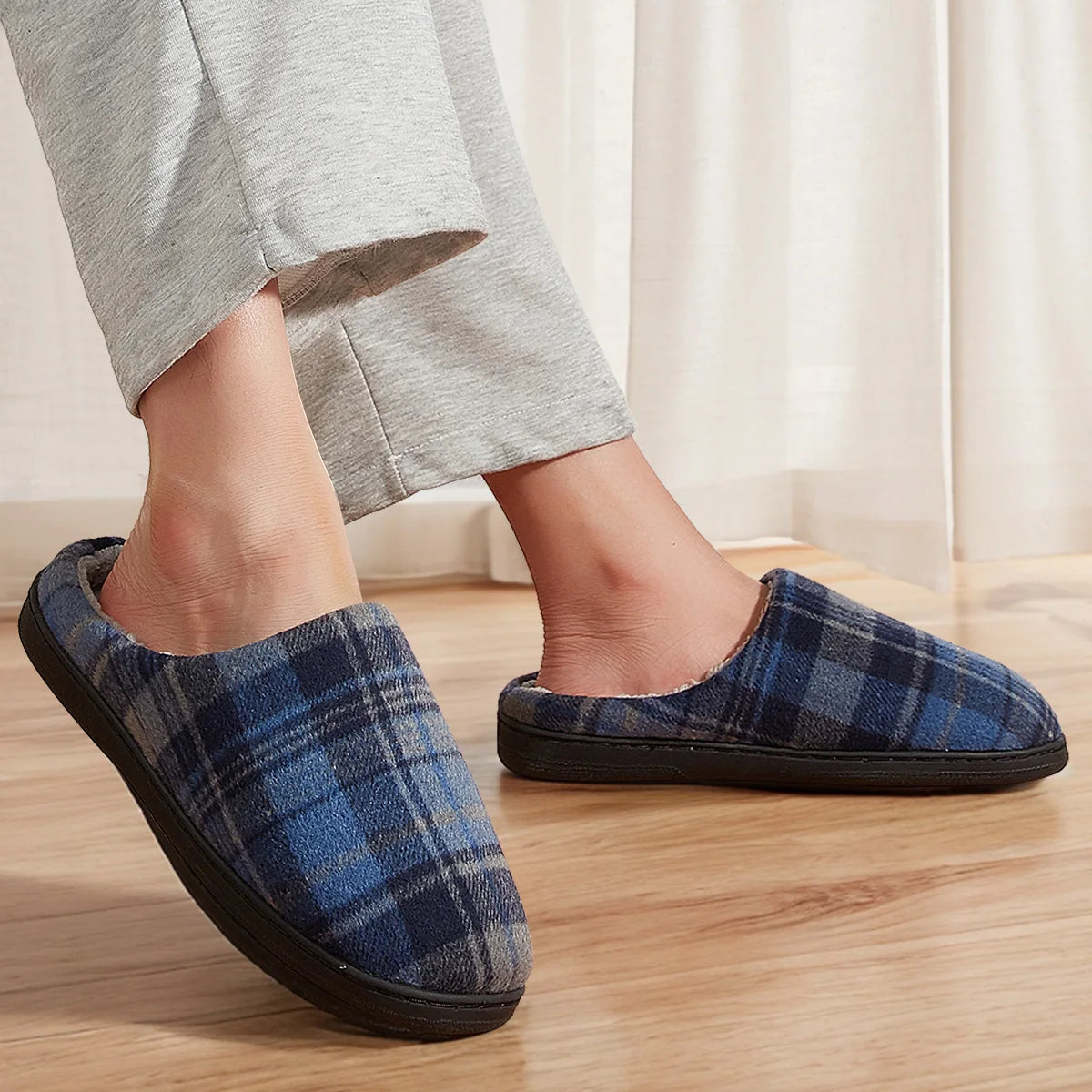 Herren Plüsch Hausschuhe | Bequeme Memory Foam Schuhe | Winter Warm & Weich Schlafzimmer Hausschuhe