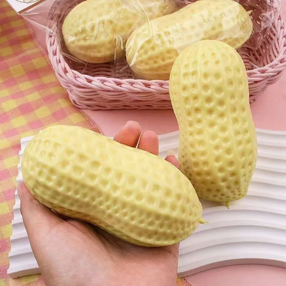 Erdnuss-Squishy-Stressball – Weiches Waschbares Sensorik-, Fidget- & Knautschspielzeug für Kinder, Erwachsene, Büro & Alltag Kaufschwan®