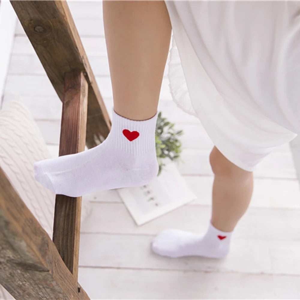 Lässige Süße Herz Liebe Socken | Niedliche & Bequeme Baumwollsocken für Mädchen & Frauen | Winter, Sommer, Herbst Freizeit Kaufschwan®