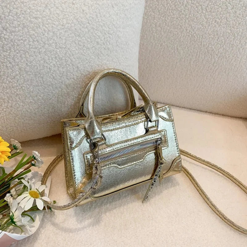 Glänzende Lackleder Crossbody Tasche – Damen Schulter Handtasche im Weichen Quadratischen Design mit Reißverschluss & Polyesterfutter