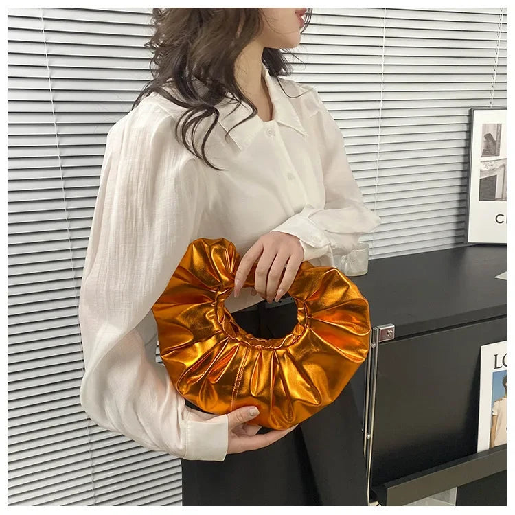 Metallic Falten Handtasche – Laser Silber Clutch & Schultertasche | Luxus Designer-inspirierte Damen Tote