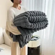 Schlichte einfarbige dicke Flanell-Decke mit breitem Streifen – Multifunktionale warme Herbst- und Winterdecke für Schlafzimmer & Freizeit Kaufschwan® Dunkelgrau 70x100cm