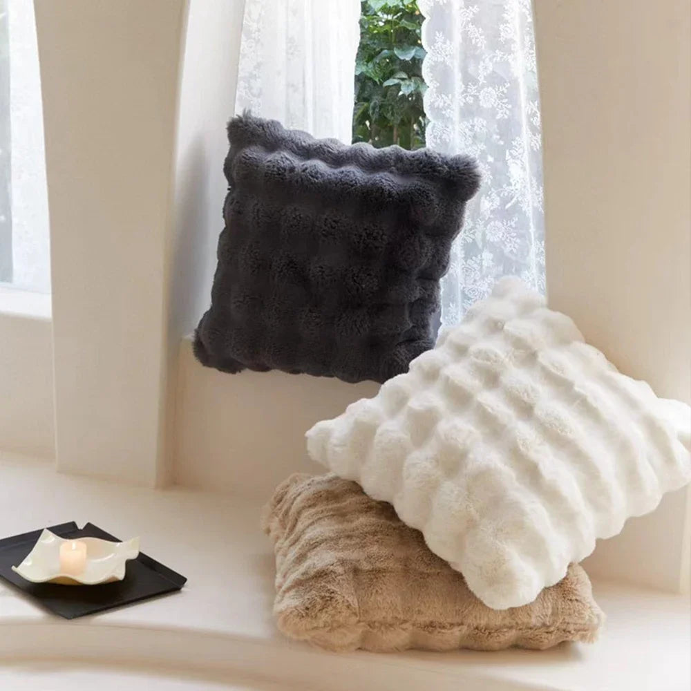 Weicher Fell-Kissenbezug | Gemütlicher Plüsch-Dekokissenbezug für Wohnzimmer, Sofa Dekor | Weiß & Grau Kaufschwan®