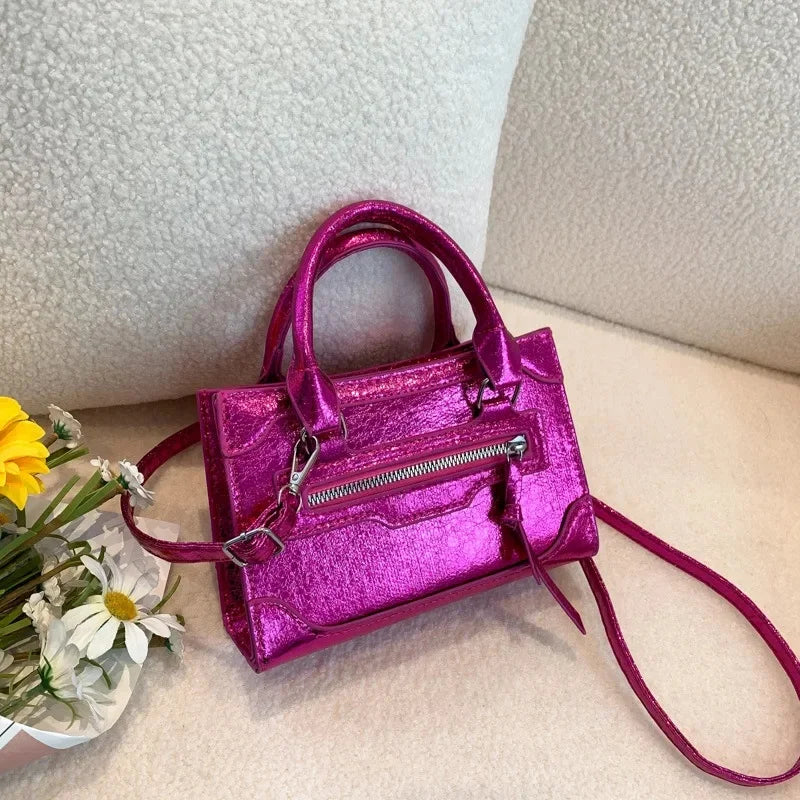 Glänzende Lackleder Crossbody Tasche – Damen Schulter Handtasche im Weichen Quadratischen Design mit Reißverschluss & Polyesterfutter