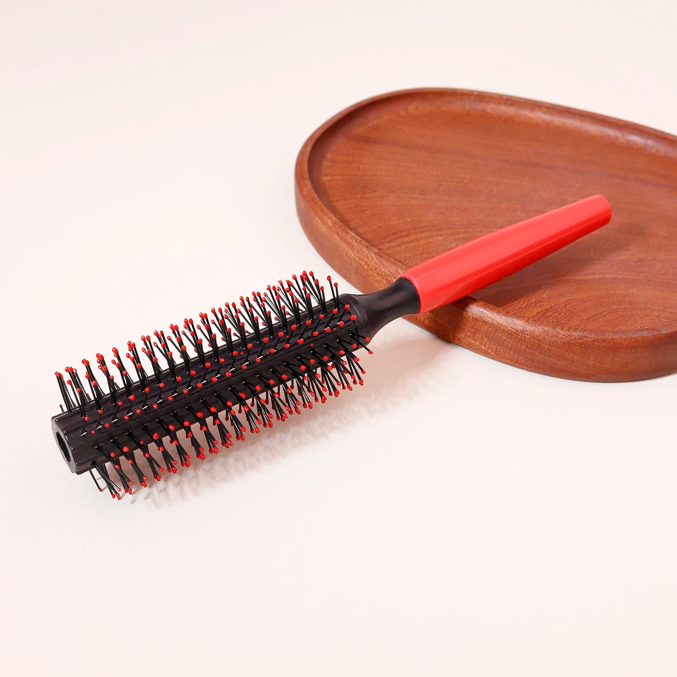 Quiff Roller Rundbürste – Rutschfeste Stylingbürste für Damen & Herren | Rockabilly Haar-Tool & Perückenfreundlich