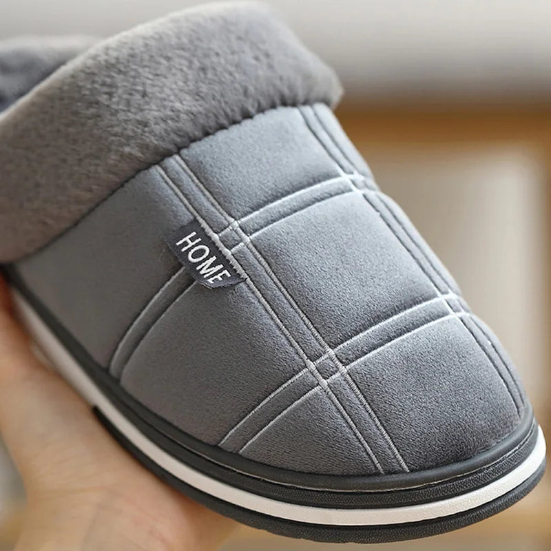 Herren Hausschuhe Kariert mit Memory-Schaum | Warme Plüsch Winter-Schuhe | Rutschfeste Hausschuhe Schwarz | Größe 50–51 Kaufschwan®