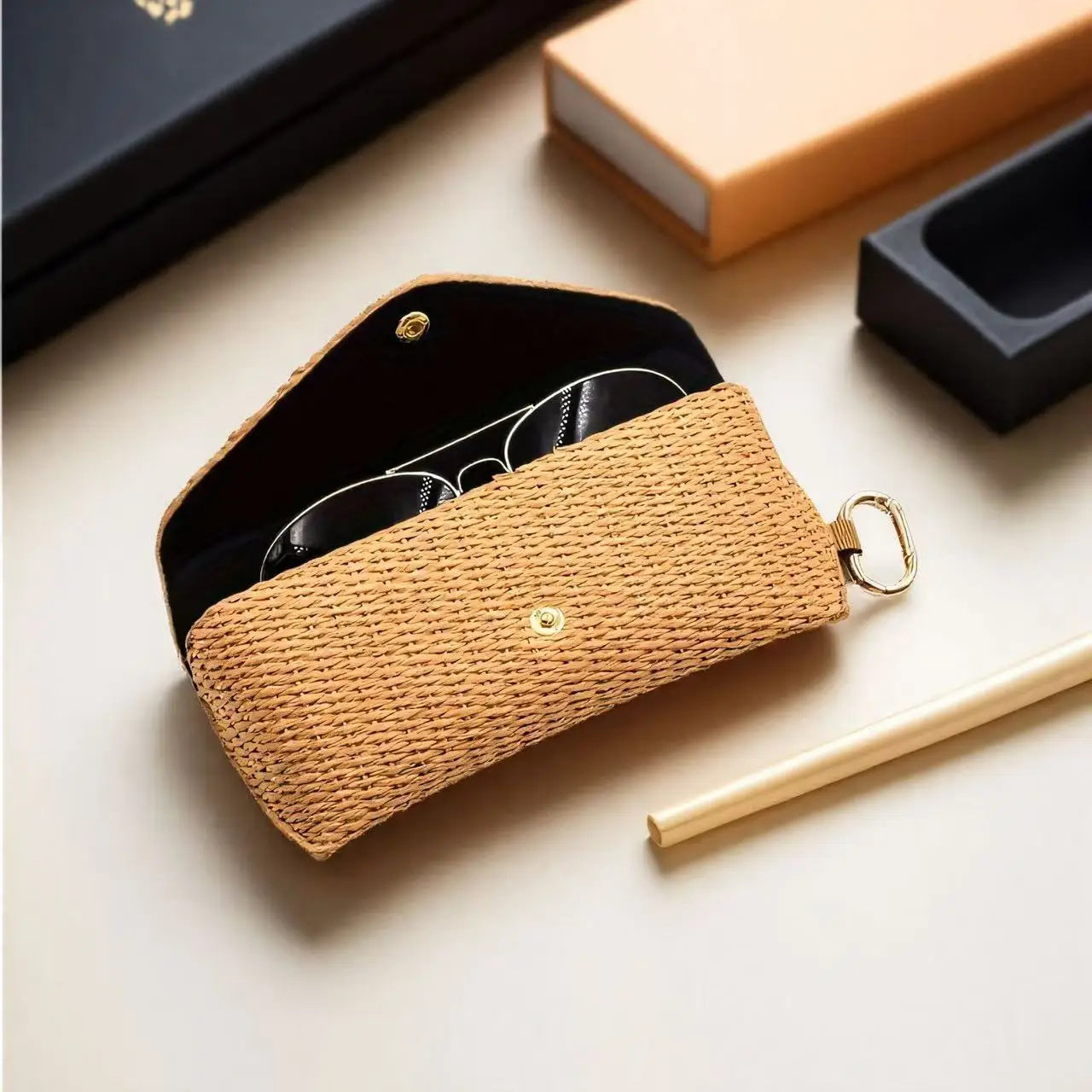 Damen Brillentasche Geflochtenes Stroh Design – PU Leder Weiches Etui für Sonnenbrillen Kaufschwan®