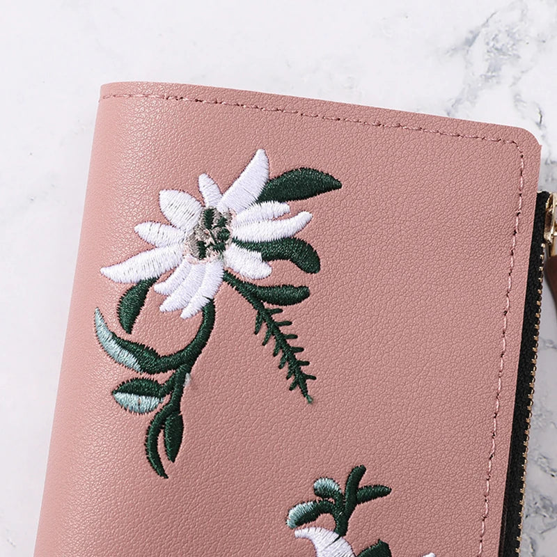 Damen Kurzgeldbörse – Modische Kleine Geldtasche | PU Leder Portemonnaie mit Hasp-Verschluss & Kartenfächern Kaufschwan®