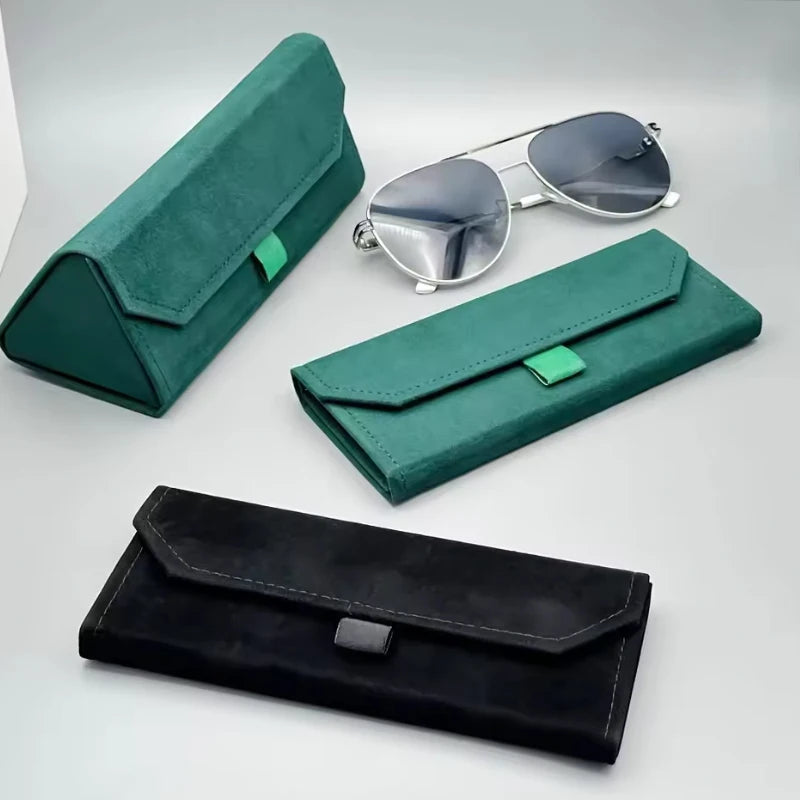 Samt Dreieck Faltbares Brillenetui – Elegantes Hartschalen Etui für Sonnenbrillen und Lesebrillen Kaufschwan®