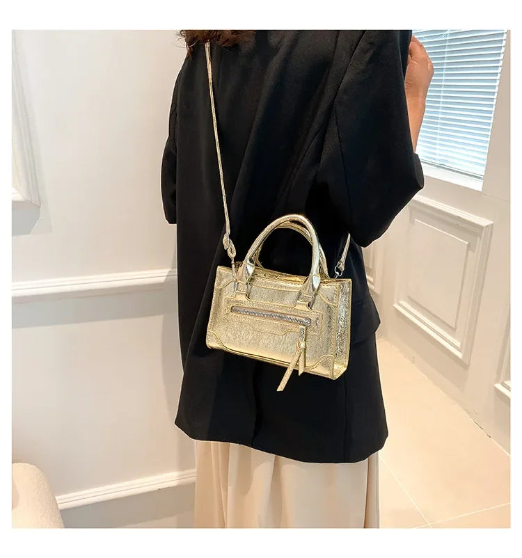 Glänzende Lackleder Crossbody Tasche – Damen Schulter Handtasche im Weichen Quadratischen Design mit Reißverschluss & Polyesterfutter