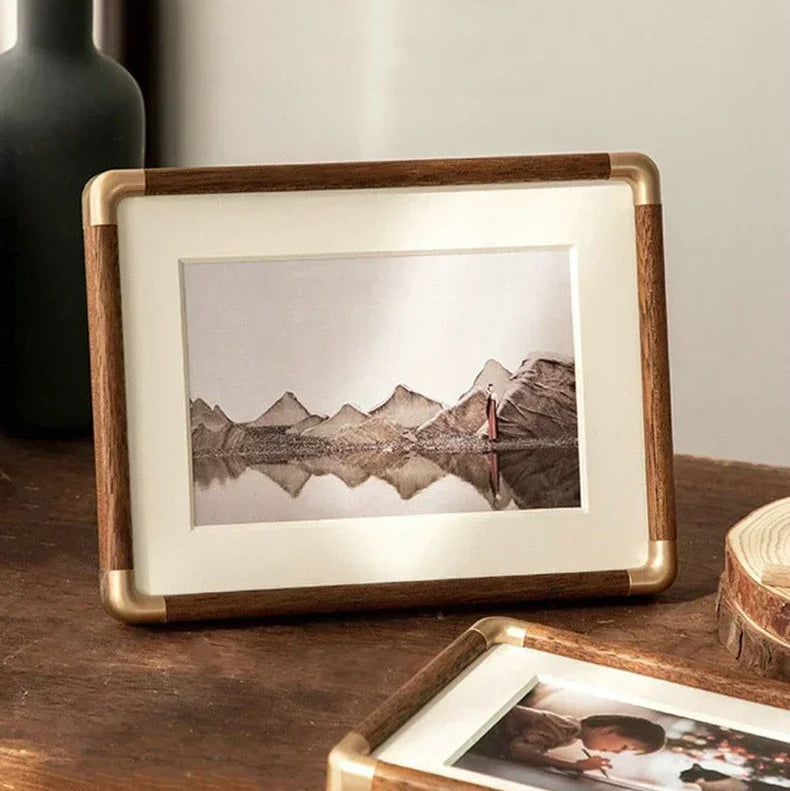 Massivholz Walnuss Bilderrahmen – Vintage Tischdekoration mit Messing Detail Kaufschwan®