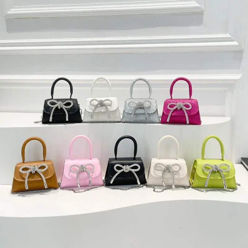 Bunte Schultertasche mit Schmetterlingsknoten – PU Leder Crossbody Ketten-Satchel & Handtasche für Damen Kaufschwan®