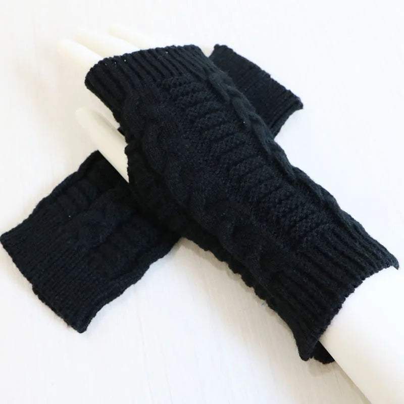 Damen Stylische Handwärmer – Fingerlose Strickhandschuhe | Winter Armwärmer mit Zopfmuster aus Kunstwolle Kaufschwan® Schwarz 2