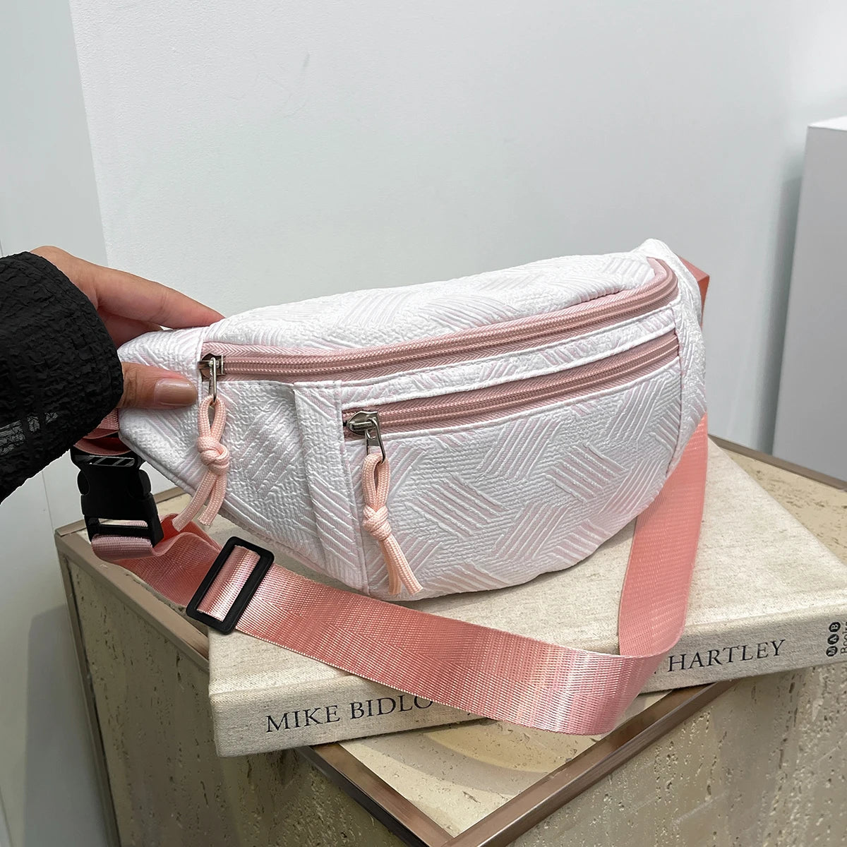 Damen Gürteltasche – Schlichte Nischen Brusttasche | Modische Hüfttasche für Studentinnen & Alltag Kaufschwan®