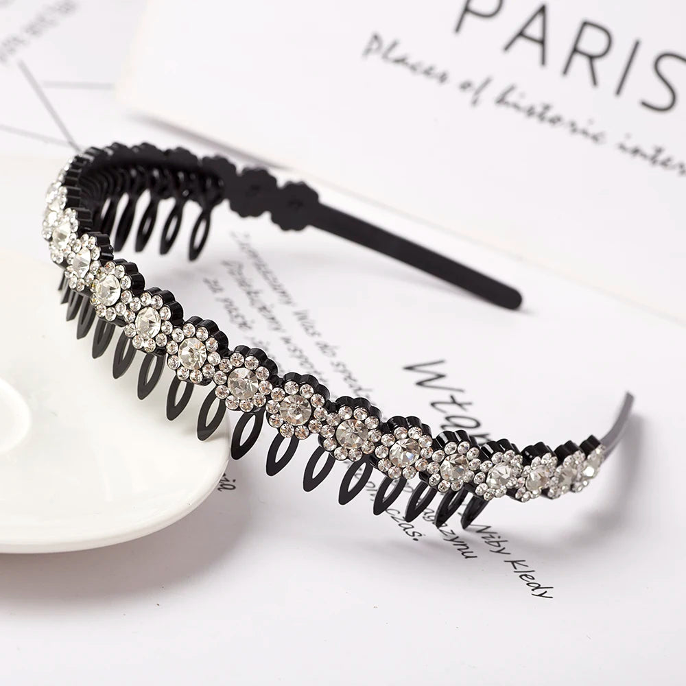 Eleganter Haarreif mit Perlen & Strass – Elastisches, rutschfestes Stirnband mit Blumen für Damen & Mädchen Kaufschwan® Weiß 1