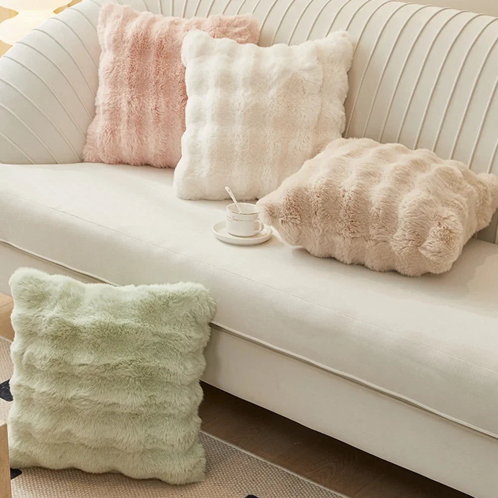 Weicher Fell-Kissenbezug | Gemütlicher Plüsch-Dekokissenbezug für Wohnzimmer, Sofa Dekor | Weiß & Grau Kaufschwan®