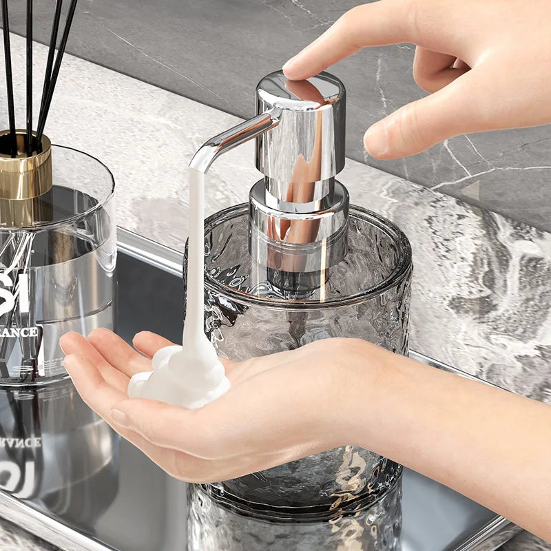 Luxuriöser transparenter Badezimmer-Seifenspender – Wiederverwendbare Handpumpflasche für Duschgel & Flüssigseife Kaufschwan®