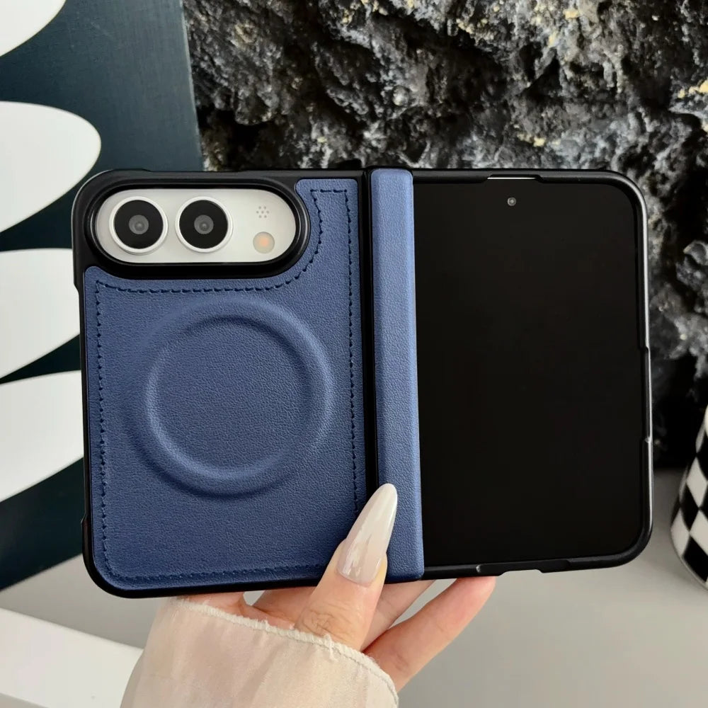 Luxuriöse Matte Lederhülle für iPhone Duo 18 Fold – Magnetische MagSafe-Kompatible Schutzhülle mit Kabellosem Laden und Stoßschutz Kaufschwan®