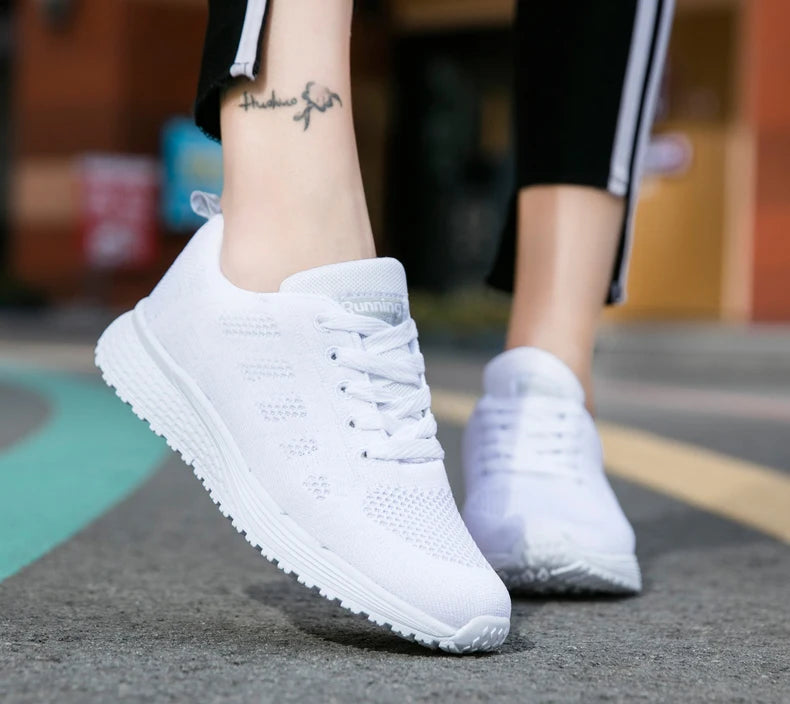 Damen Vulcanized Sneaker – Modische Flache Schuhe mit Plateau-Optik | Bequeme Alltagsschuhe in Übergrößen Kaufschwan®