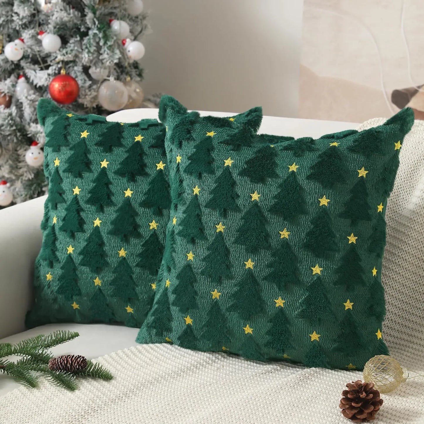 45x45cm Weihnachts Kissenbezug – Gestepptes Plüsch Design | Stern & Tannenbaum Motiv Sofakissen Bezug für Wohnzimmer Deko