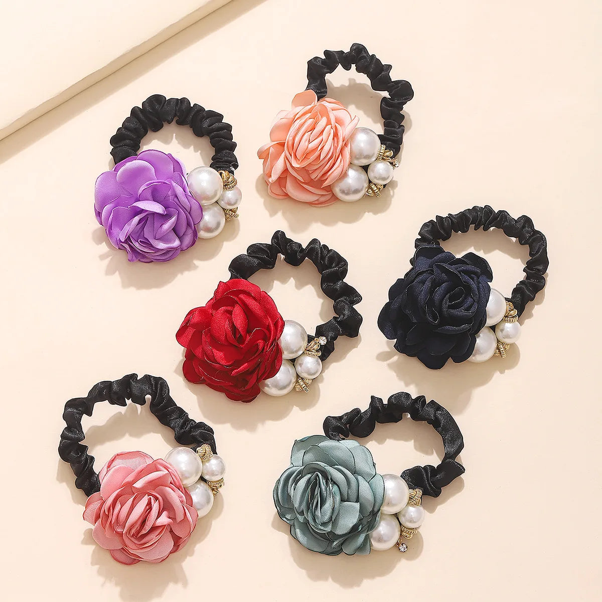 Perlen Rosen Blumen Haaraccessoires | Kamelien Haargummi Scrunchie | Eleganter Haarring für Damen Kaufschwan®